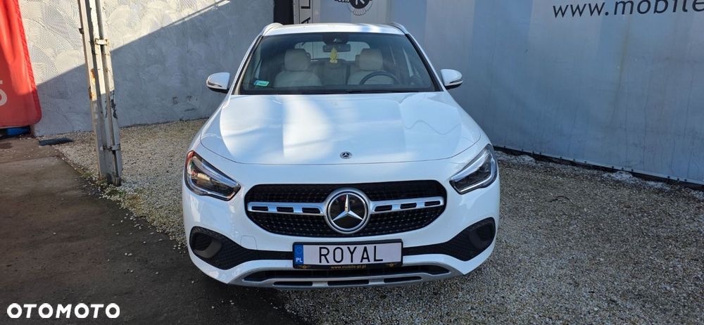 Mercedes-Benz GLA - 7