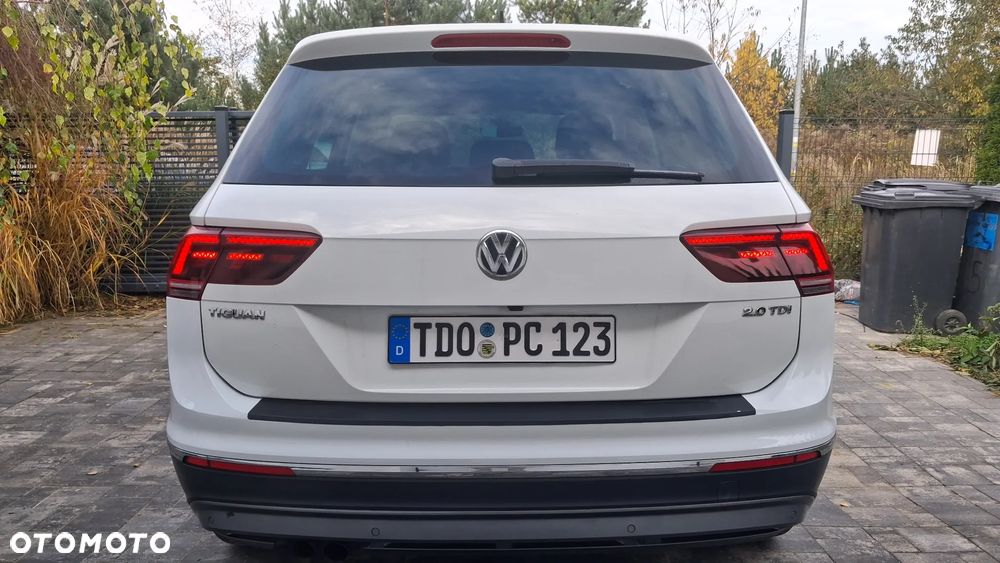 Volkswagen Tiguan - 10