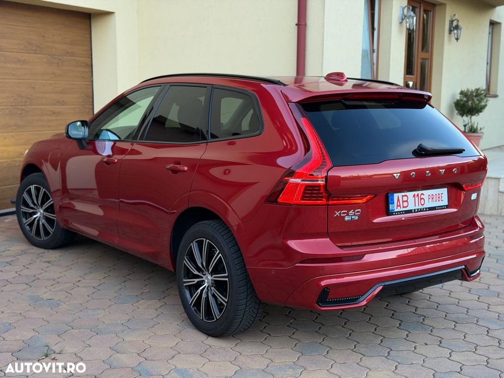 Volvo XC 60 T6 AWD Recharge Plus Dark - 4