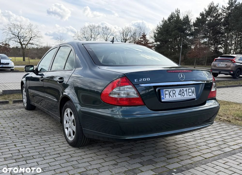 Mercedes-Benz Klasa E 200 CDI Classic DPF - 4