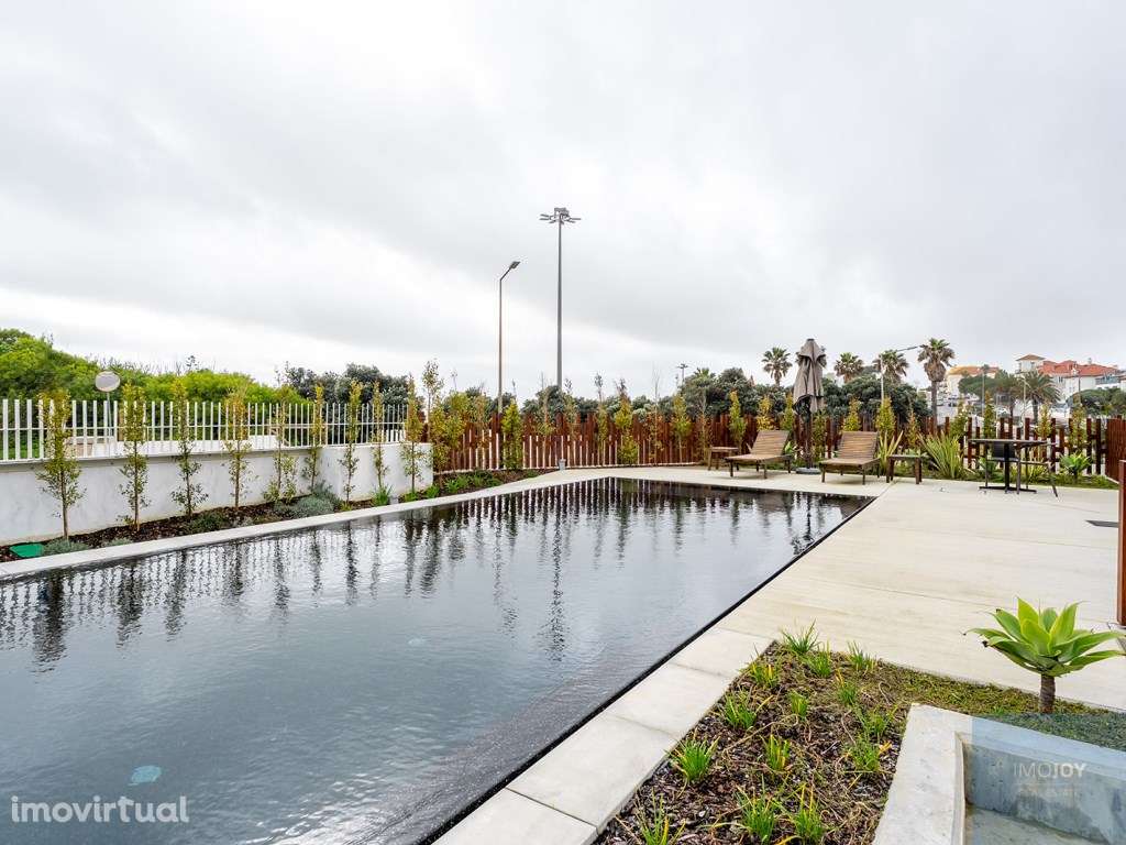 Moradia T3 + 1 com Vista Mar em São João do Estoril - Grande imagem: 2/60