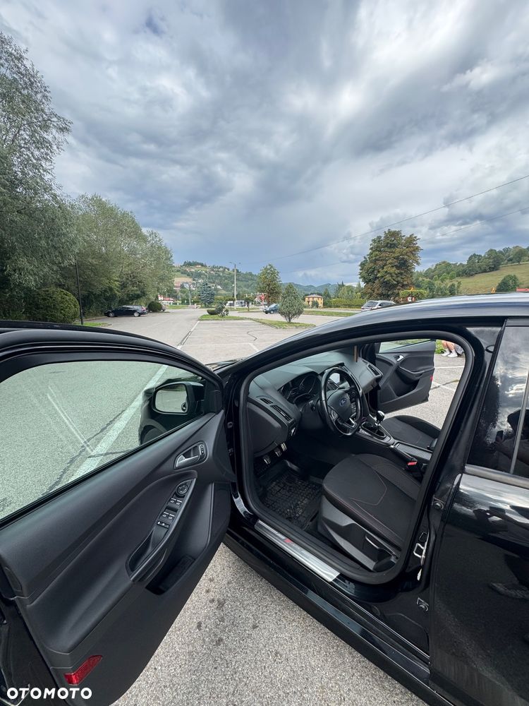 Ford Focus 1.5 EcoBoost ST-Line Black ASS - 19