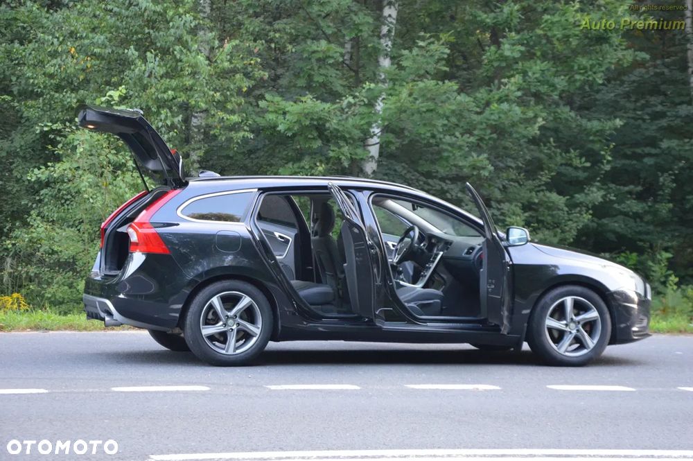 Volvo V60 D3 R-Design - 20