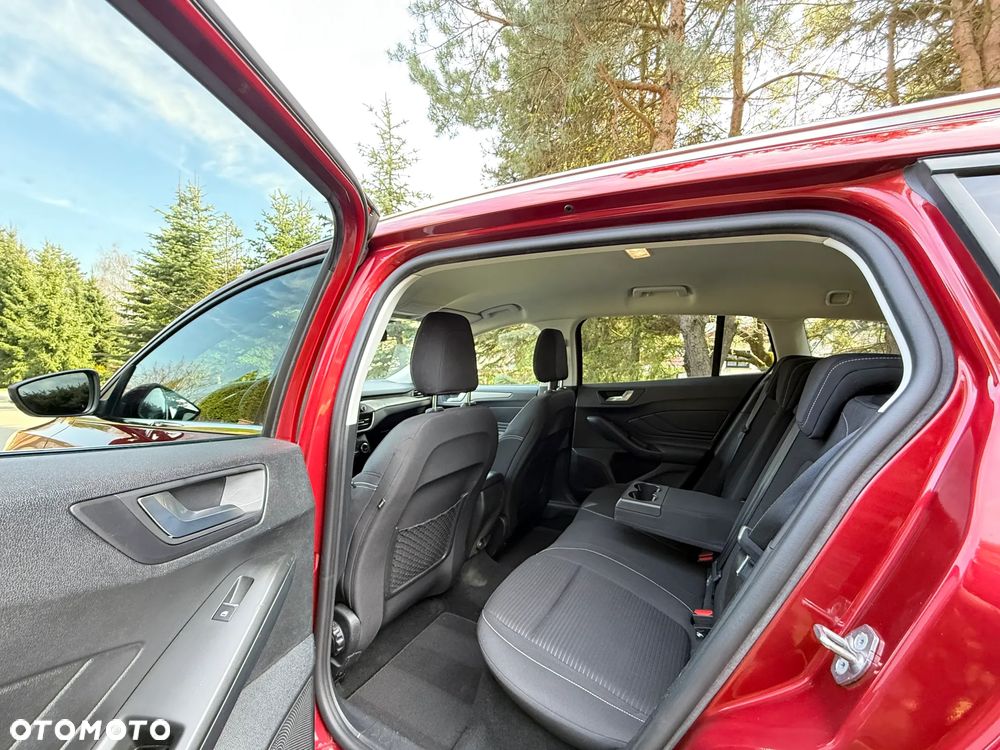 Ford Focus 1.5 EcoBoost Titanium X - 23