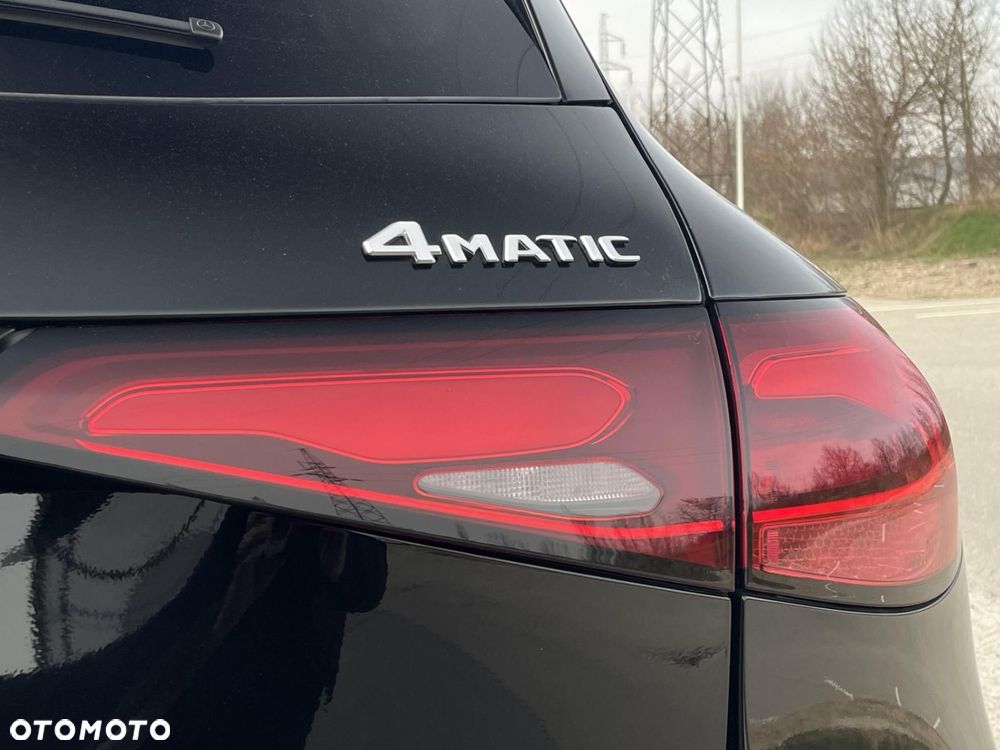Mercedes-Benz GLC - 26