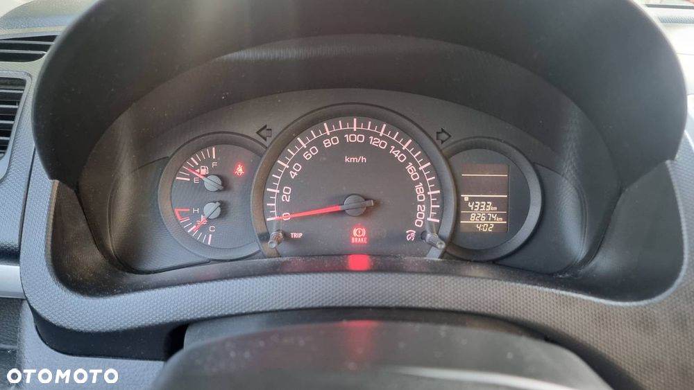 Suzuki Swift 1.2 Club - 11