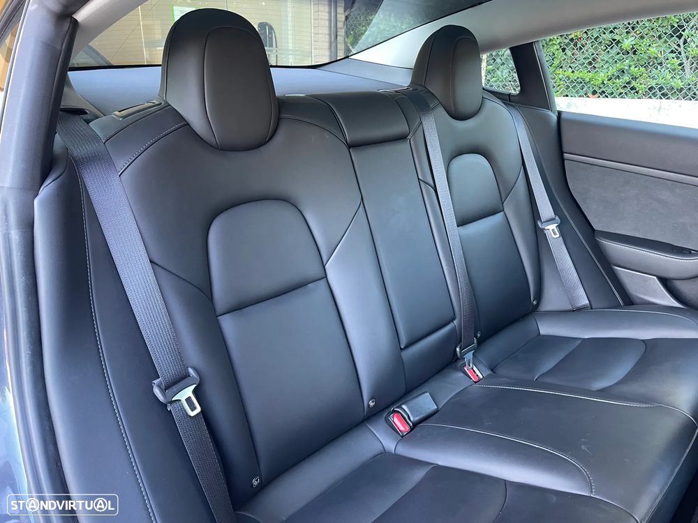 Tesla Model 3 Standard RWD - 27