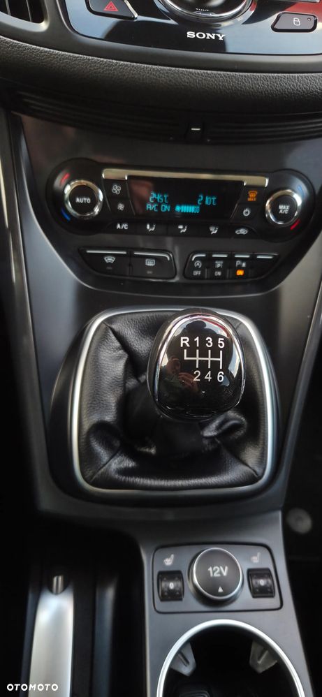 Ford Kuga 1.5 EcoBoost 2x4 Titanium - 31