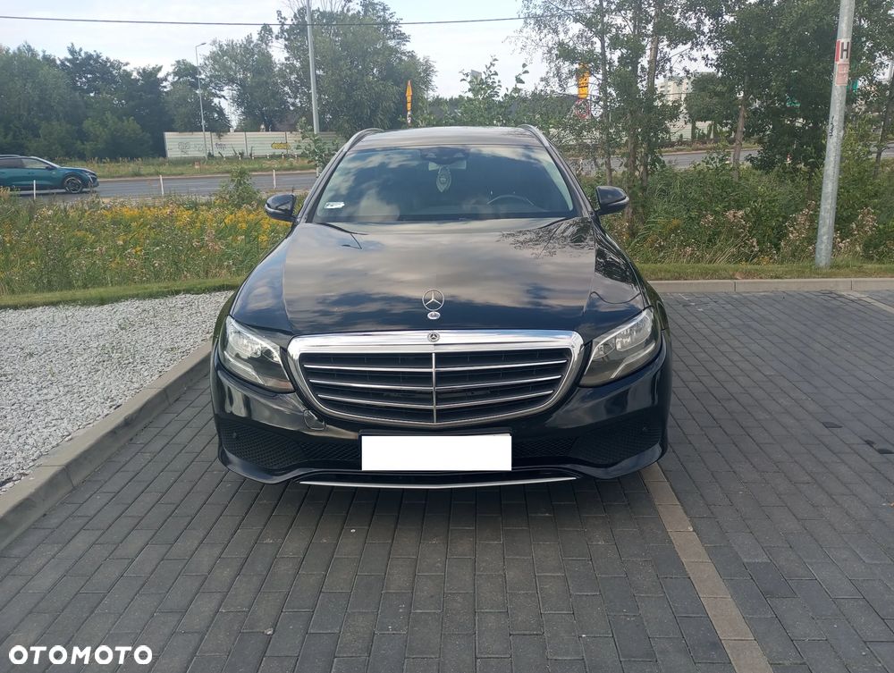 Mercedes-Benz Klasa E - 9