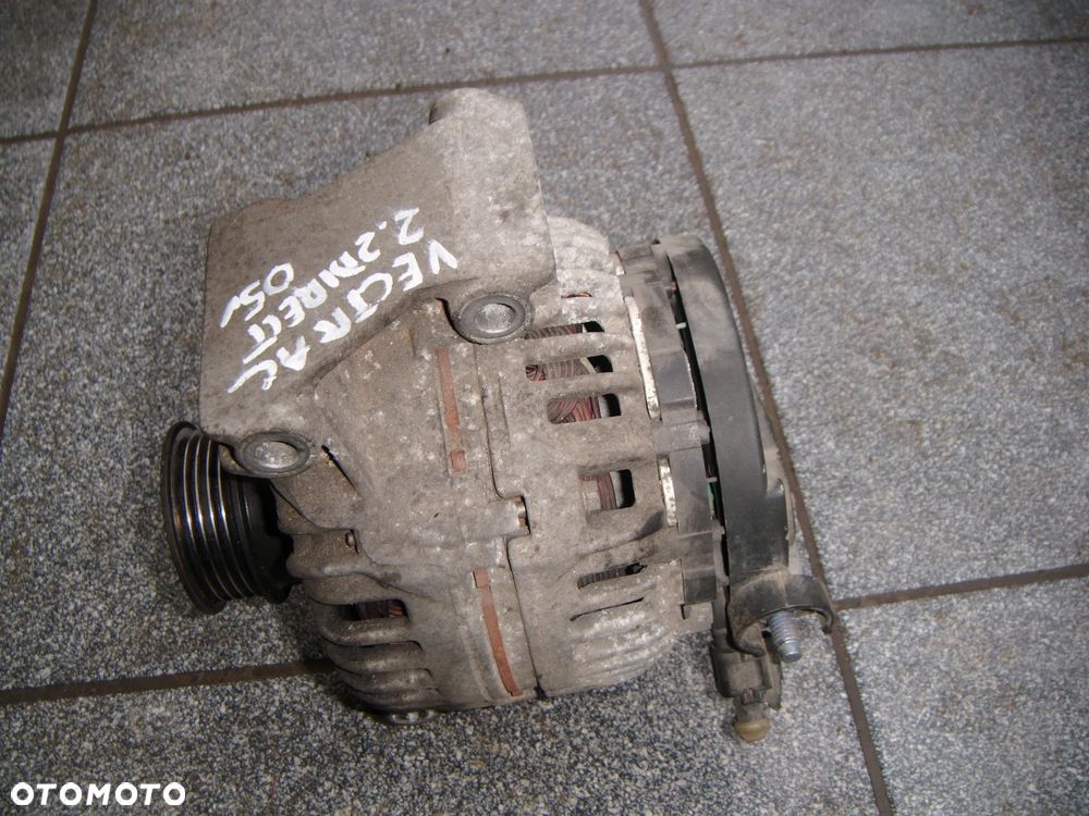 opel vectra c 2.2 direct alternator 0124425004 - 1