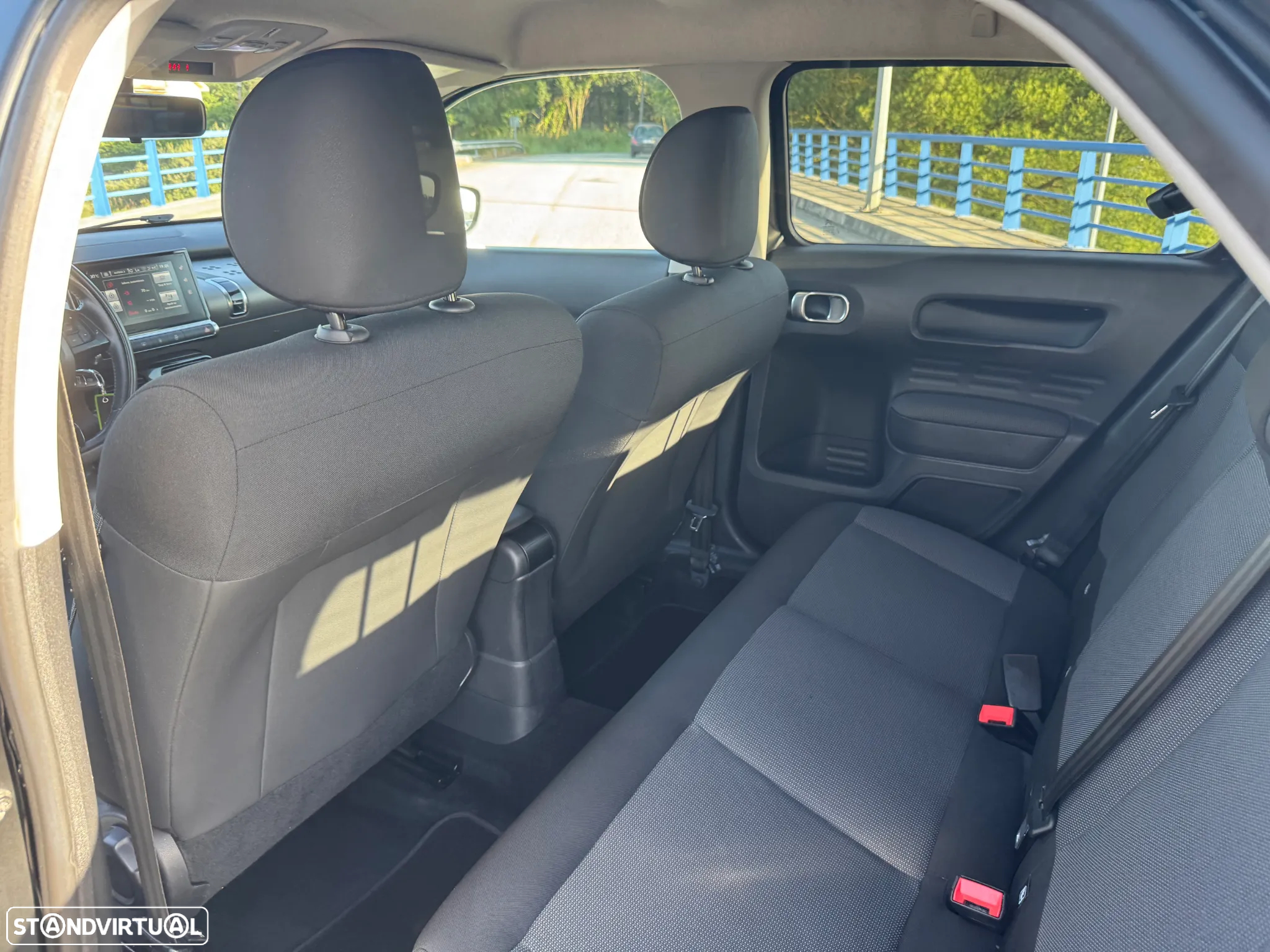 Citroën C4 Cactus 1.2 PureTech Cool&Comfort - 17