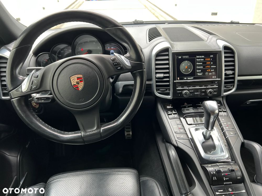 Porsche Cayenne - 7