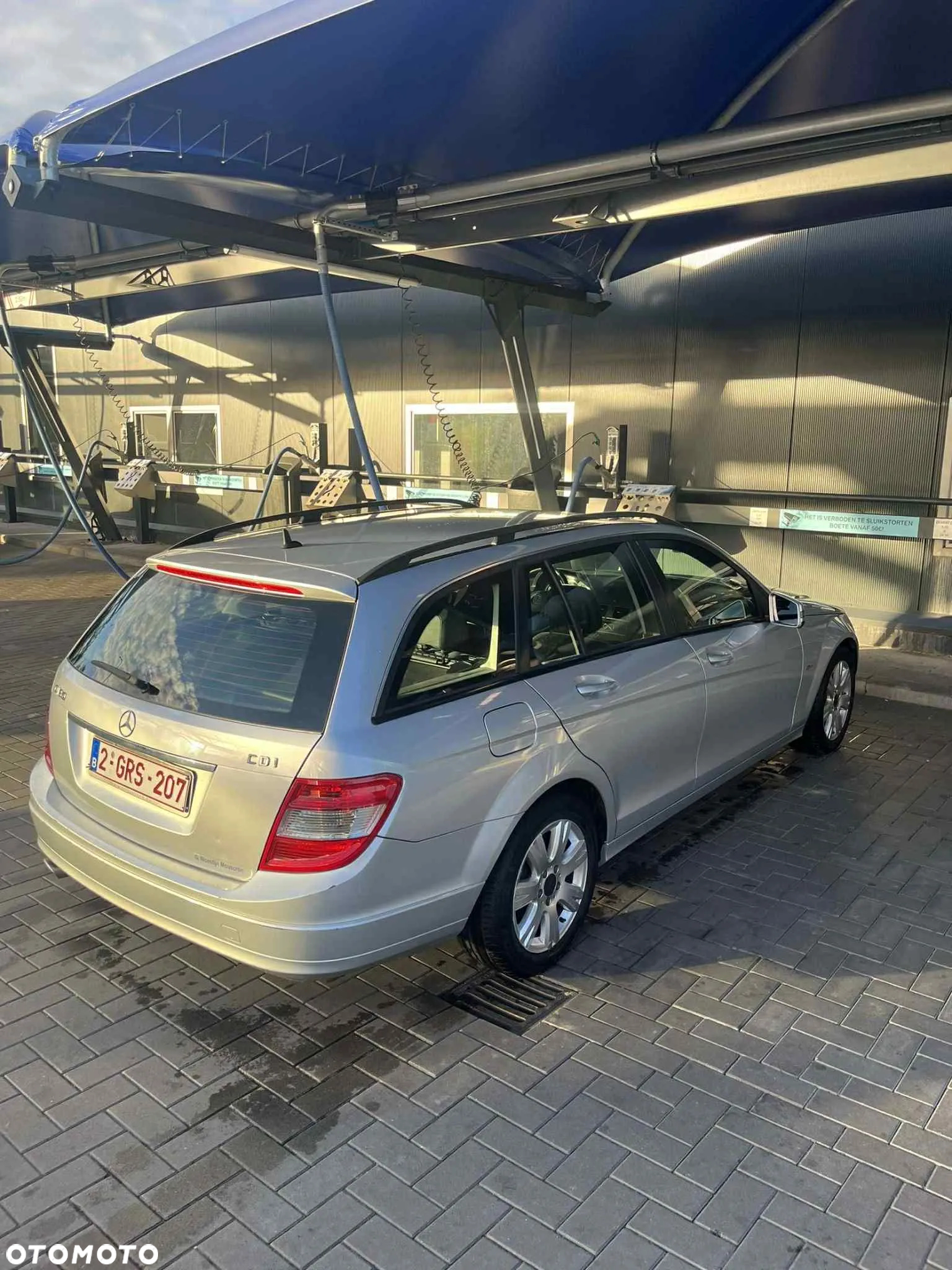 Mercedes-Benz Klasa C 180 T CDI DPF (BlueEFFICIENCY) Avantgarde - 3