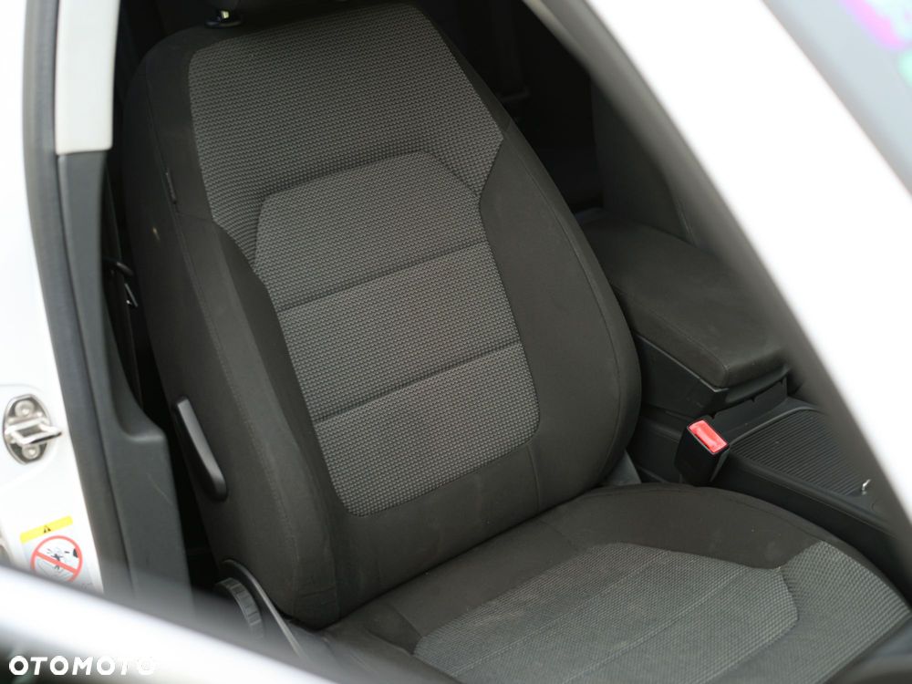 Volkswagen Passat 2.0 Blue TDI SCR Highline - 29