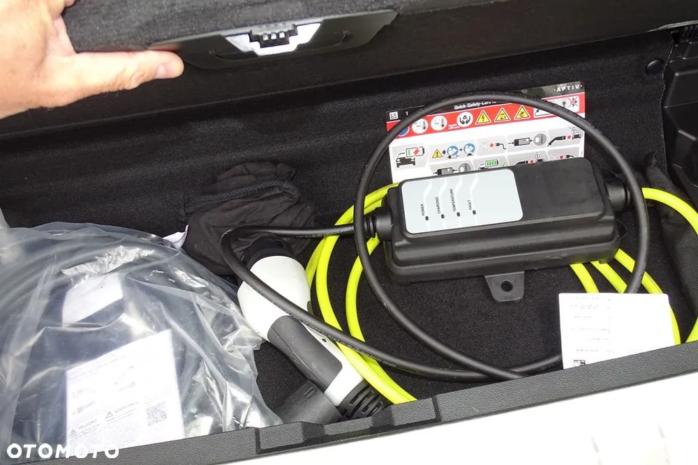 BMW Seria 3 320e M Sport - 30