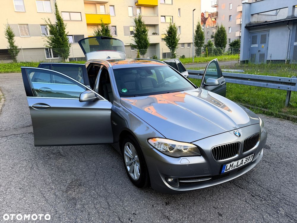 BMW Seria 5 520d Sport-Aut - 10