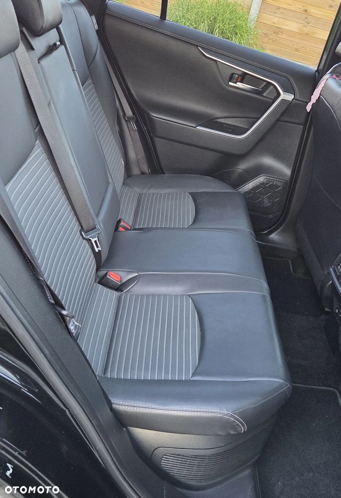 Toyota RAV4 2.5 Hybrid Black Edition by JBL 4x4 - 14