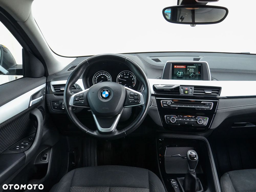 BMW X2 sDrive18i GPF Advantage - 35