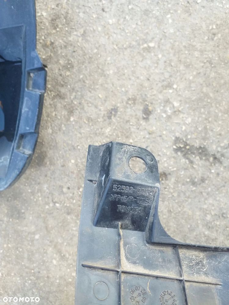 Toyota Auris I Nadkole tył tylne lewe chlapacz - 3