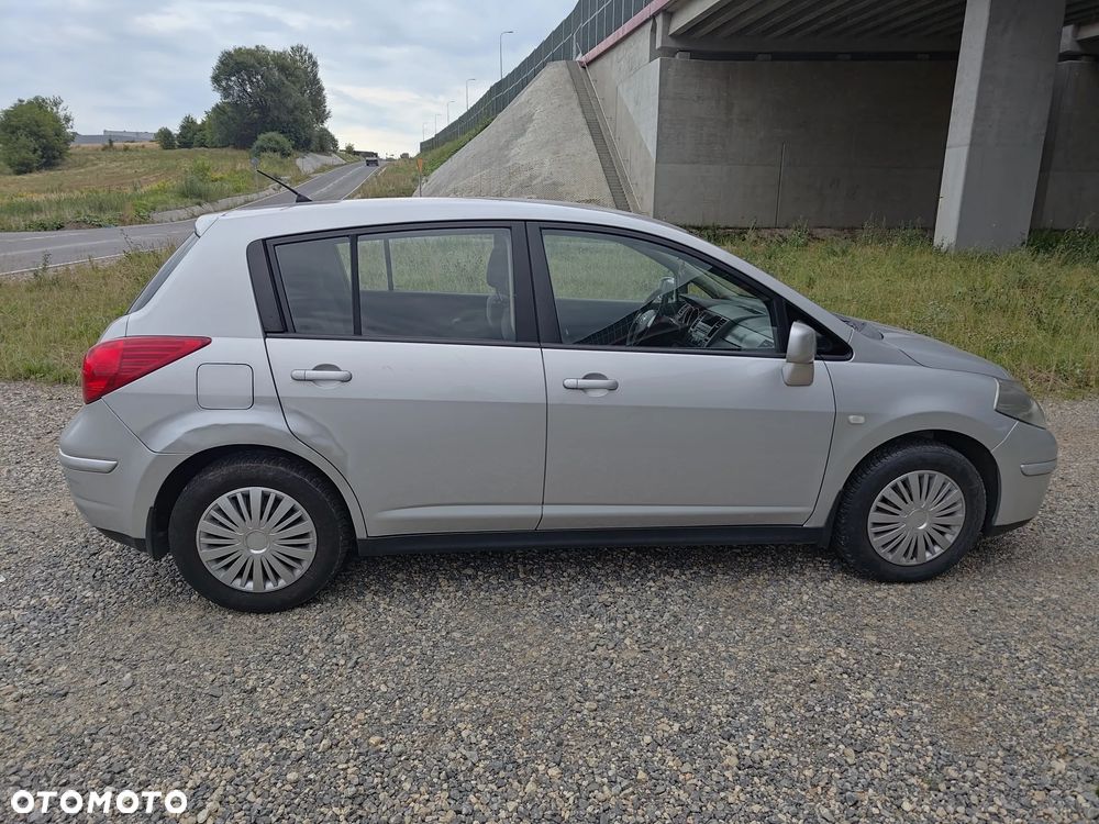 Nissan Tiida 1.6 Tekna - 6