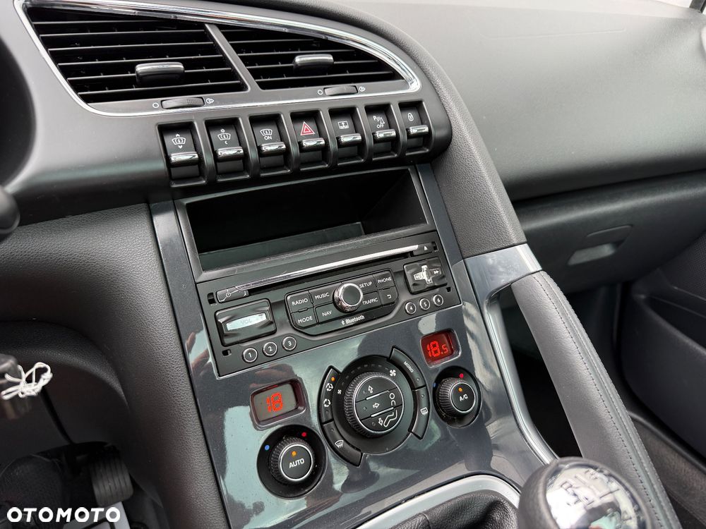 Peugeot 3008 PureTech 130 Stop & Start GPF Allure Business-Paket - 21