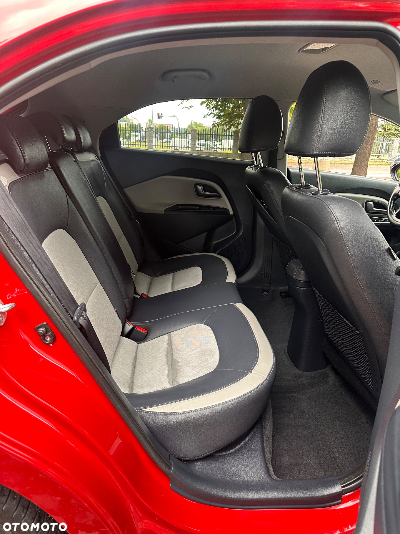 Kia Rio 1.4 Business Line - 28
