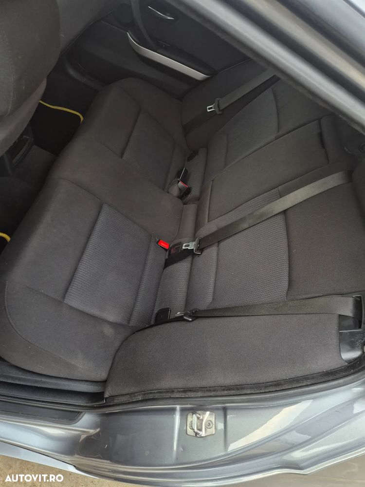 BMW Seria 3 320d - 13
