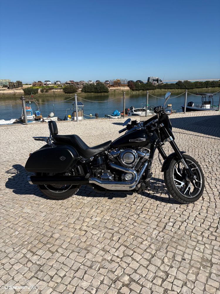 Harley-Davidson Softail Sport Glide - 1