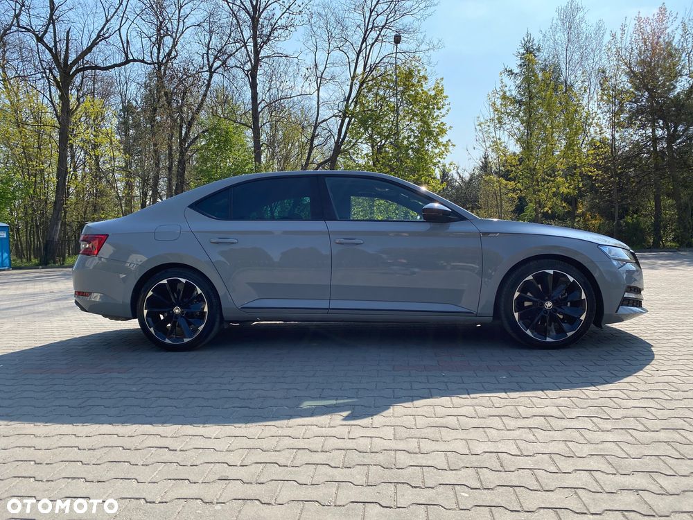 Skoda Superb 2.0 TSI Sportline DSG - 4