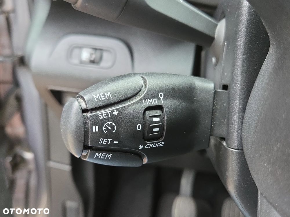 Toyota Proace City Verso 1.5 D-4D Business - 33