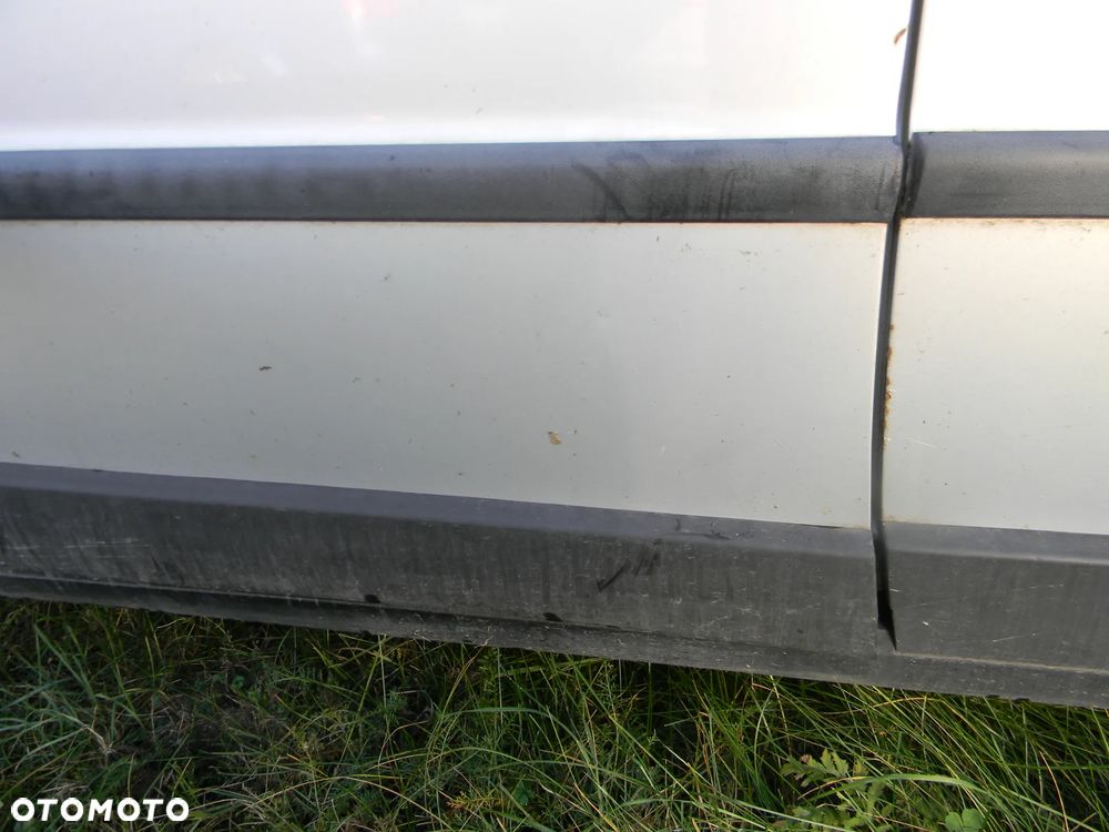 drzwi lewe prawe tył przód VW PASSAT B5 sedan LB7Z - 4