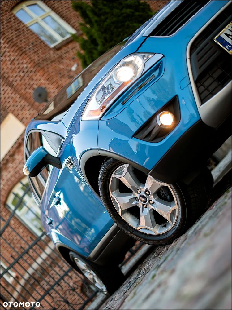 Ford Kuga - 10