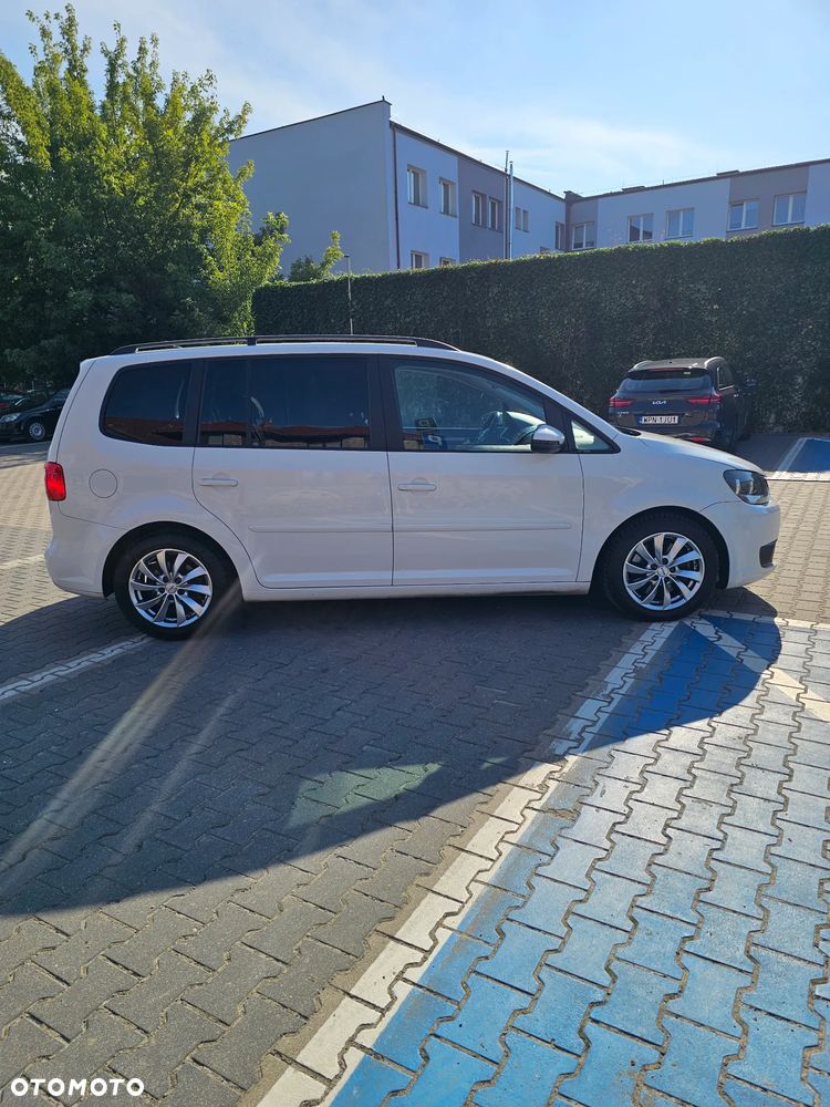 Volkswagen Touran 2.0 TDI DPF DSG STYLE - 10