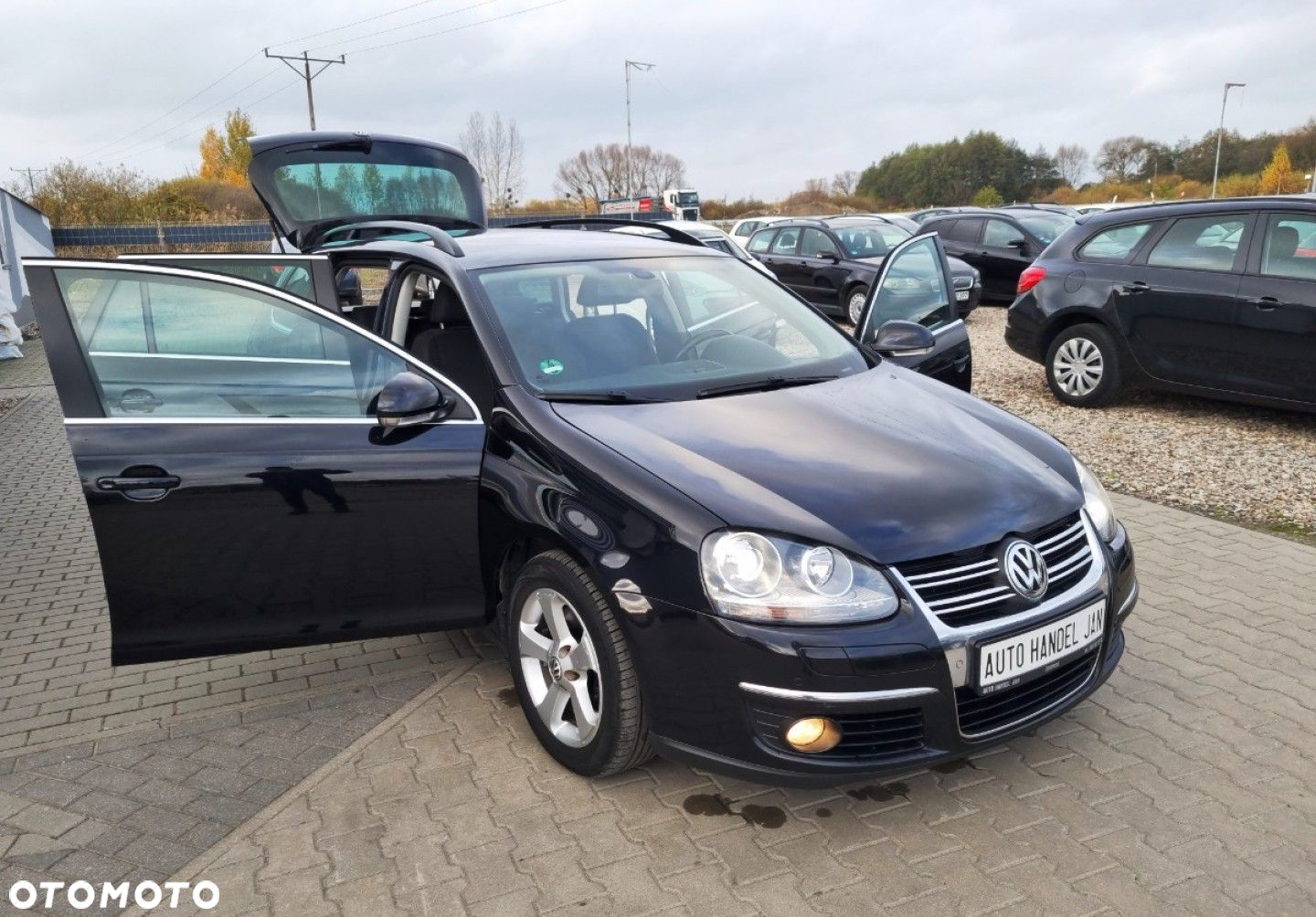Volkswagen Golf - 25
