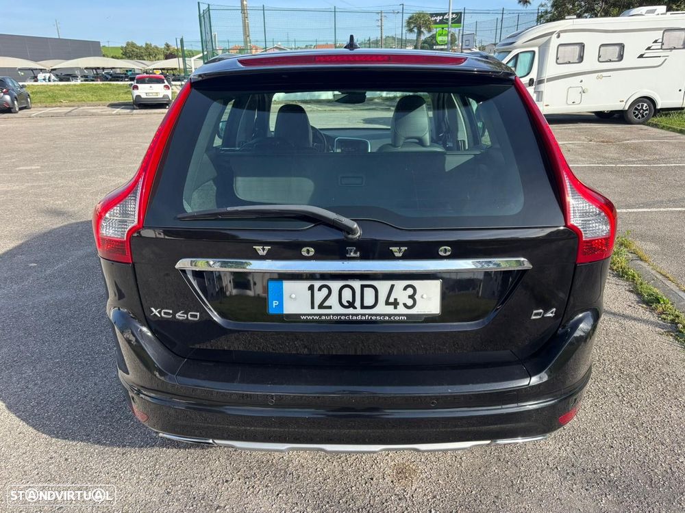 Volvo XC 60 2.0 D4 R-Design - 8
