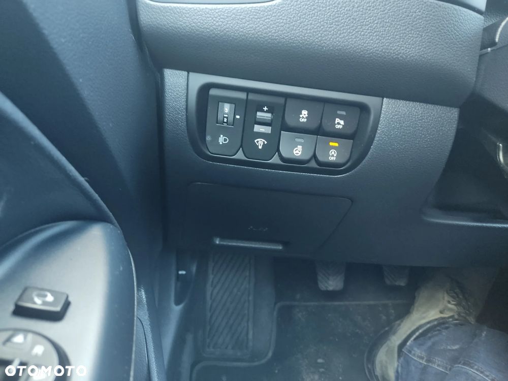 Kia Rio - 14