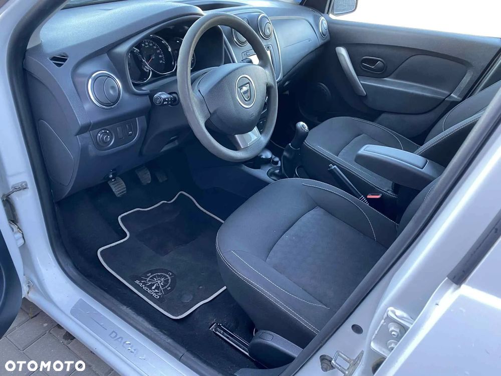 Dacia Sandero TCe 90 Laureate - 14