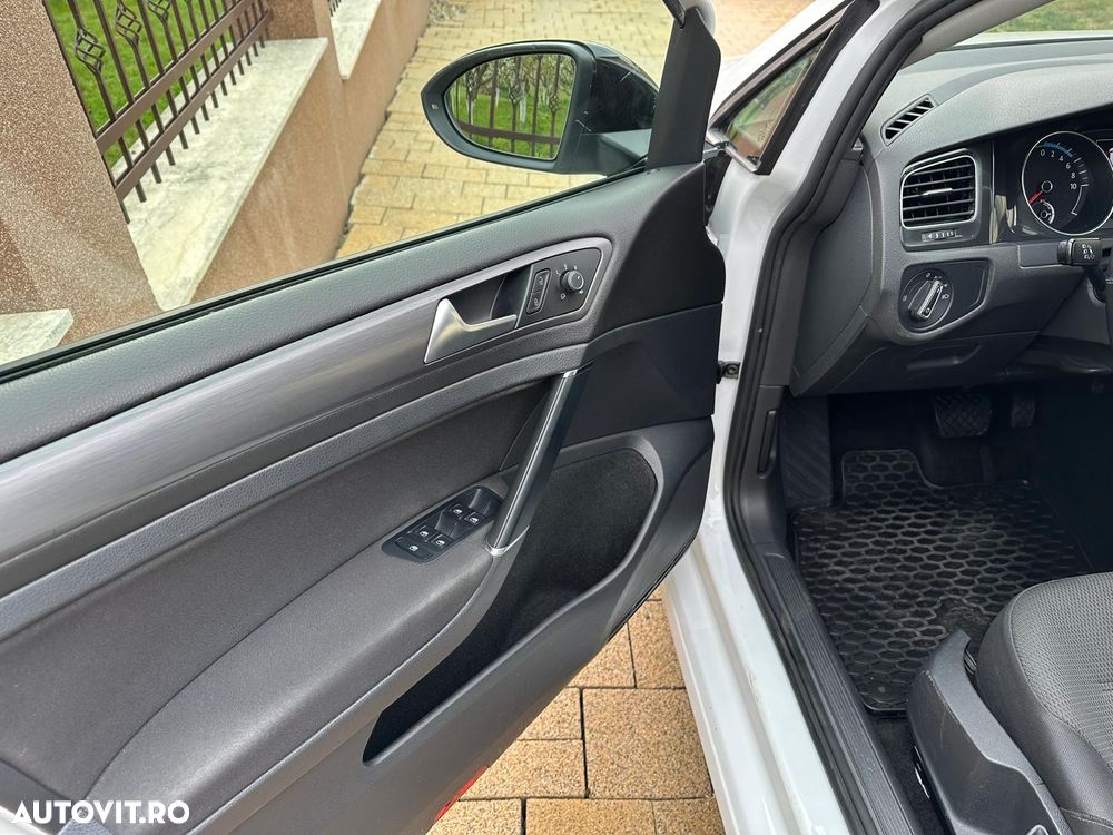 Volkswagen e-Golf e-Golf - 11