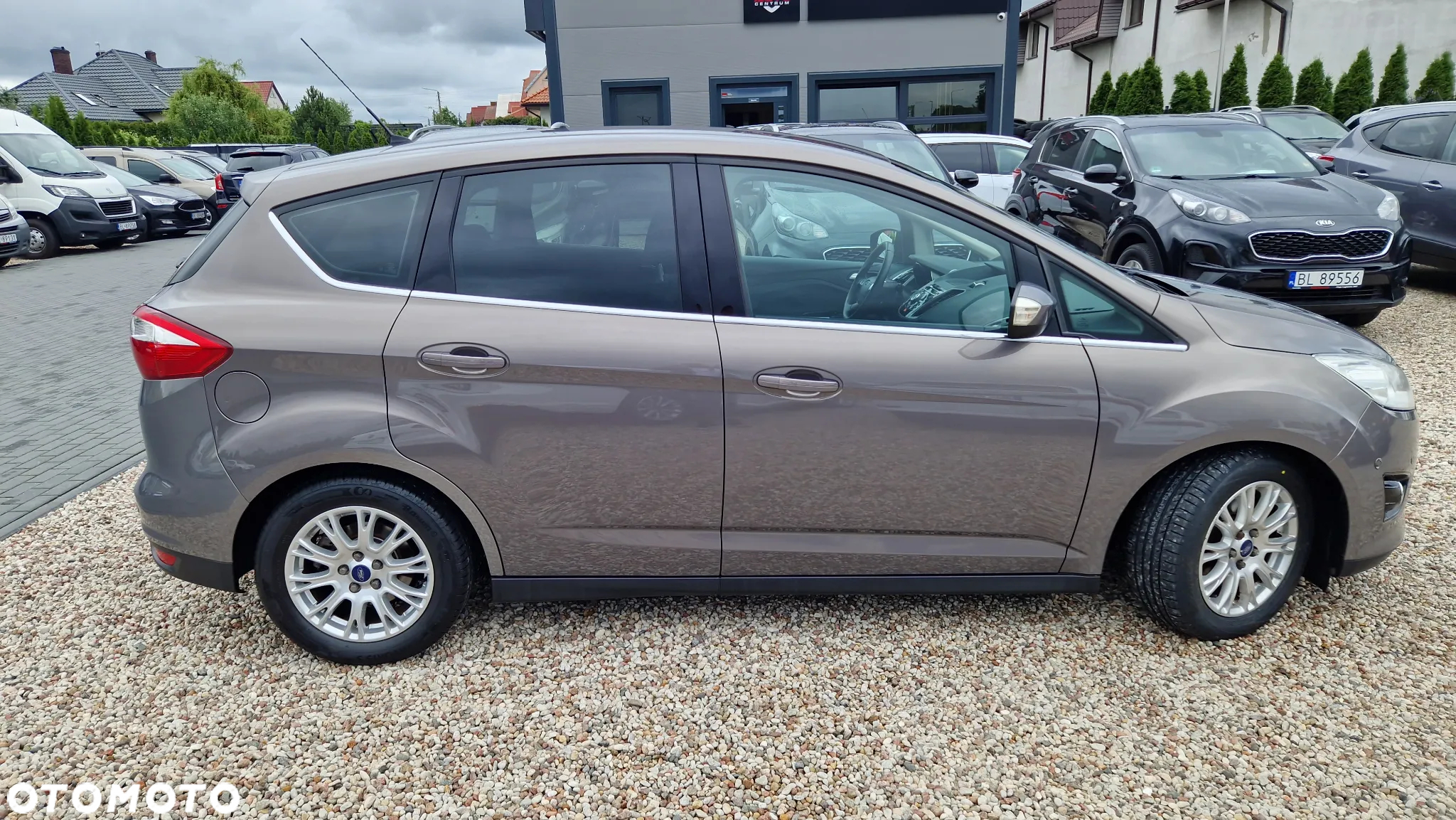 Ford C-MAX 1.6 EcoBoost Titanium - 23