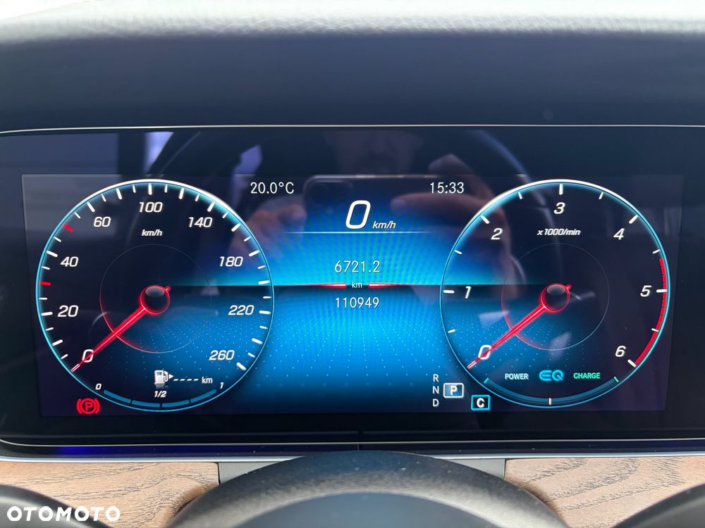 Mercedes-Benz Klasa E 220 d 4-Matic Exclusive - 23