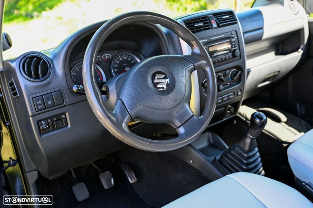 Suzuki Jimny 1.3 VVT 16V JLX Hard Top - 32