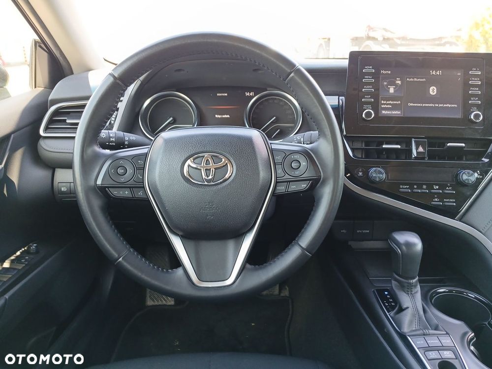 Toyota Camry 2.5 Hybrid Comfort CVT - 12