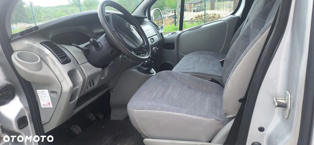 Renault Trafic - 10