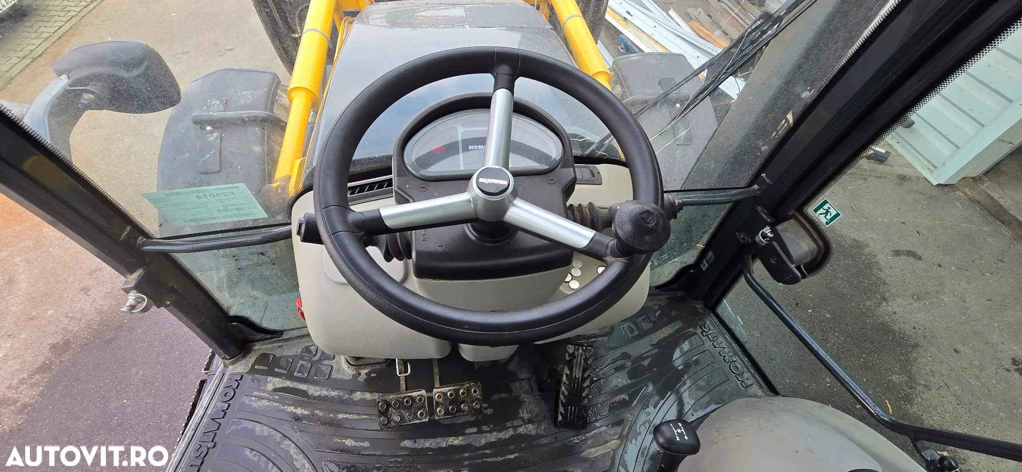 Komatsu Buldoexcavator Komatsu WB93S-8 - 10