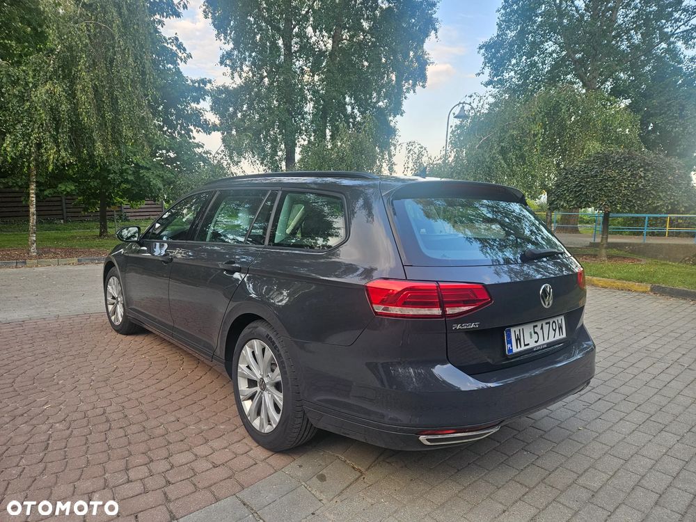 Volkswagen Passat - 23