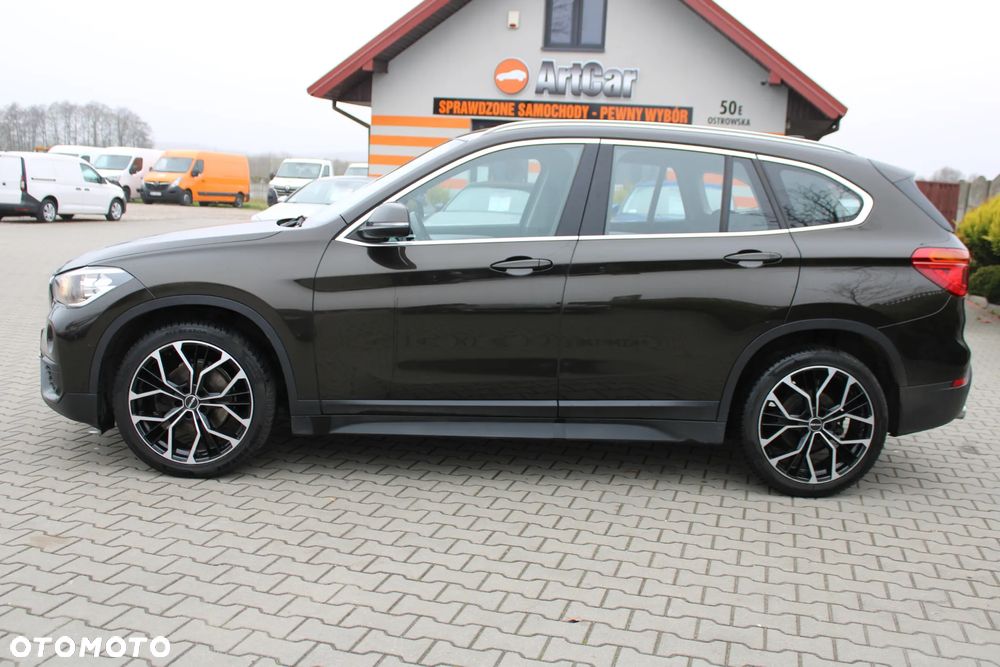 BMW X1 sDrive18d Advantage - 11