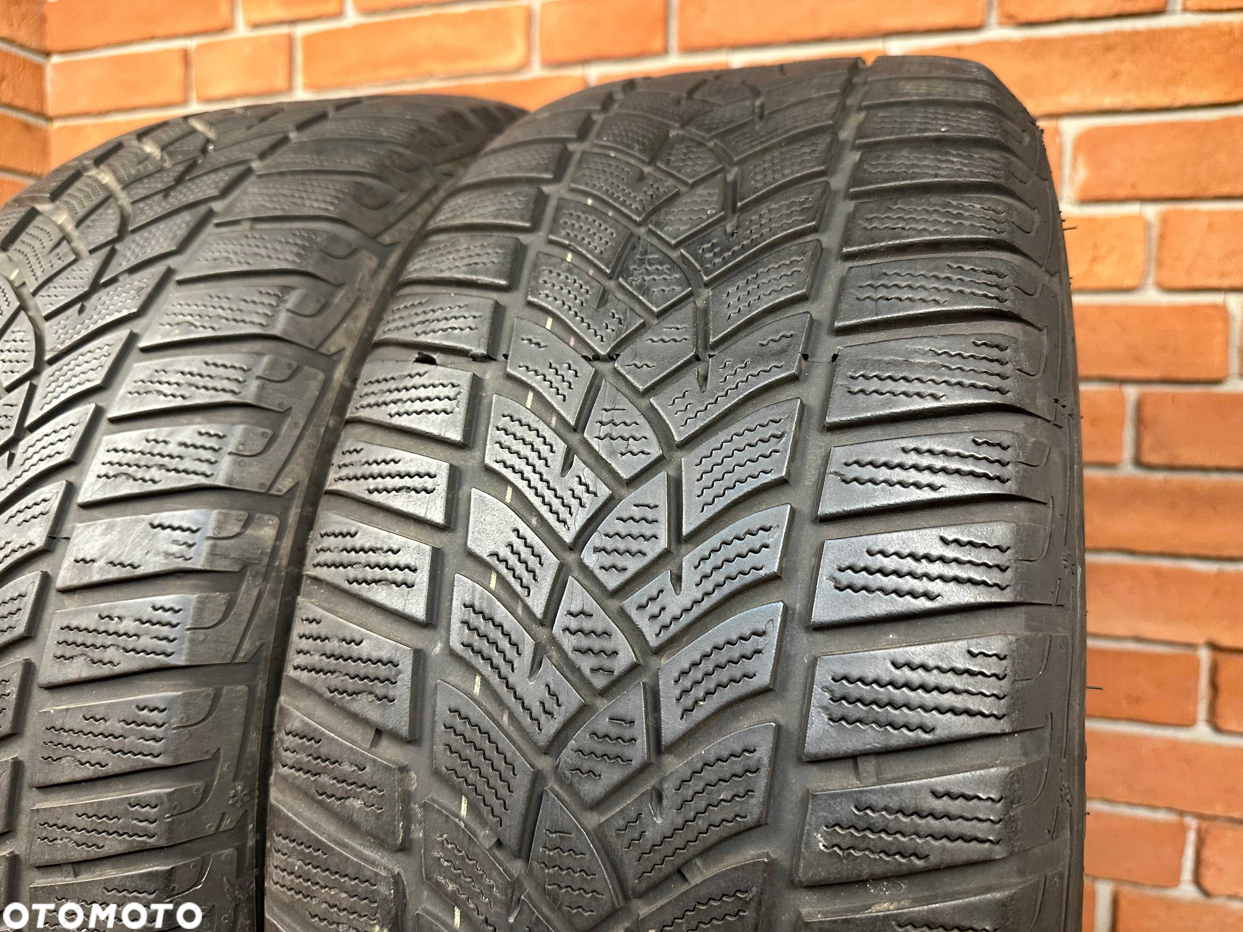 Opony 225/55R17 Goodyear UltraGrip Performance 101V 2022 - 2