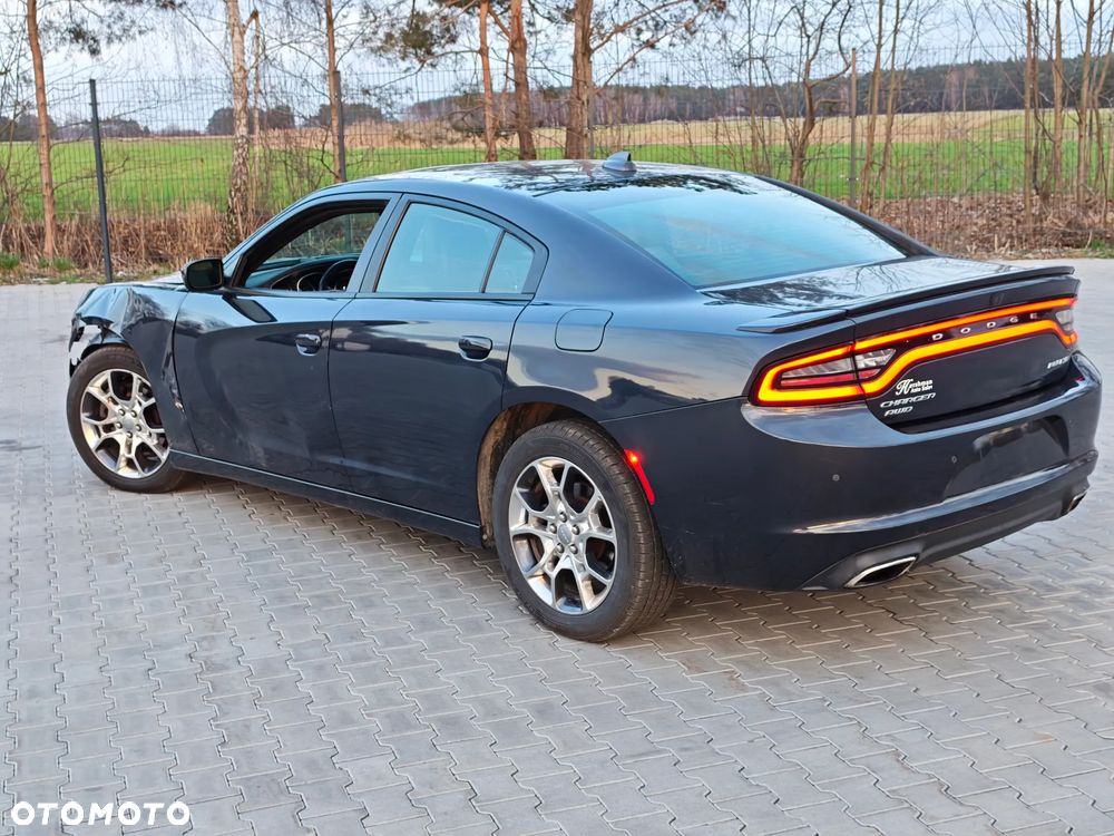 Dodge Charger - 3