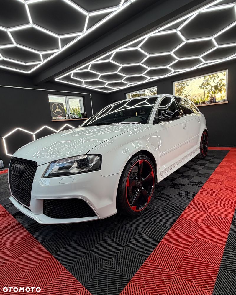 Audi RS3 Sportback - 16