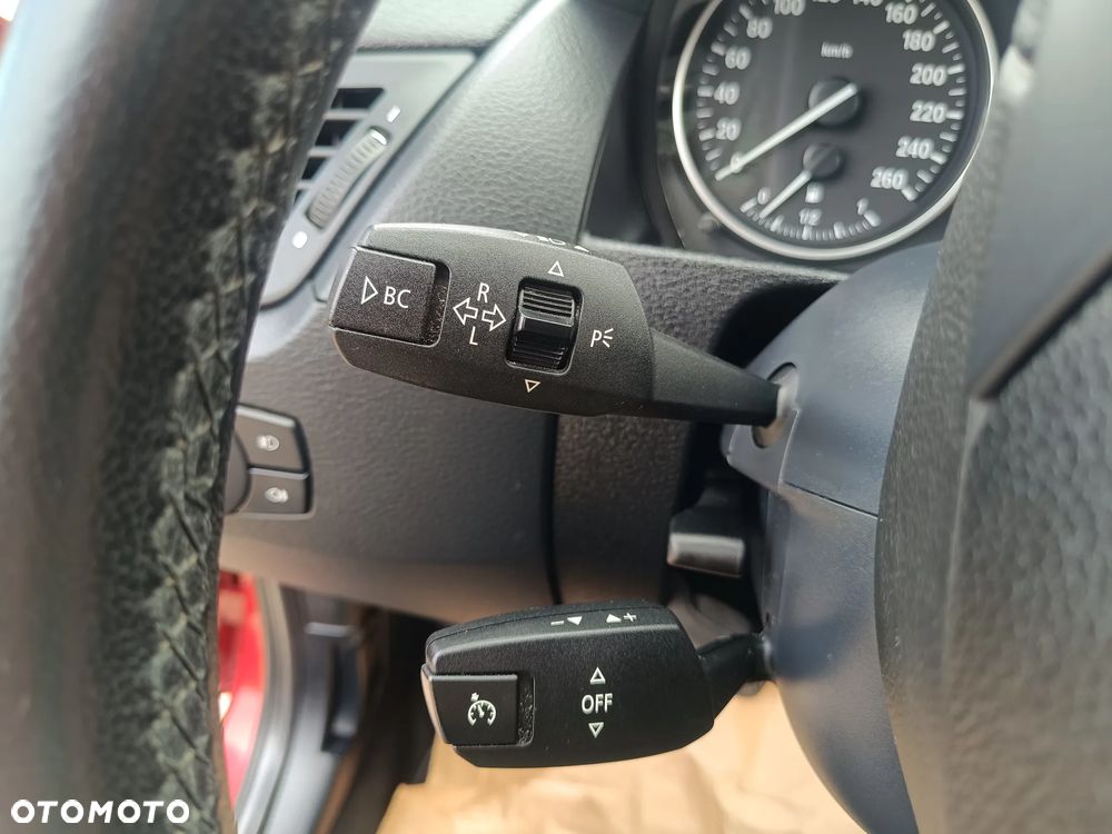 BMW X1 sDrive18i - 23